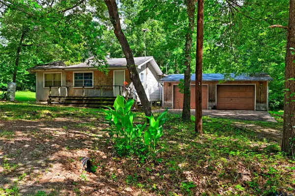 81 E Bishop Road, Point Blank, TX 77364