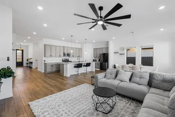 2331 Peach Oak Crossing, Manvel, TX 77578