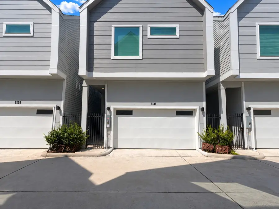 6141 W Montgomery Road, Houston, TX 77091 - #2