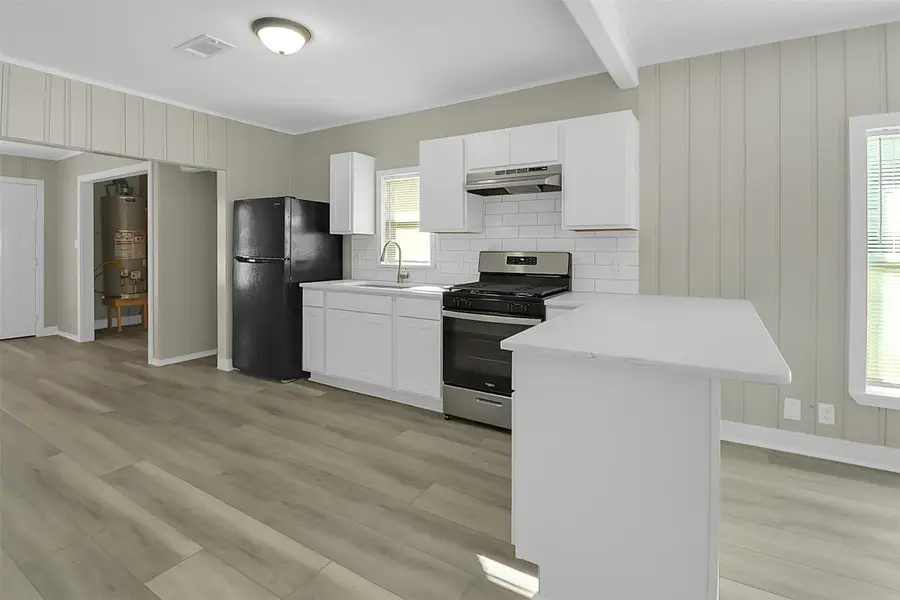 115 E James Street, Baytown, TX 77520 - #3