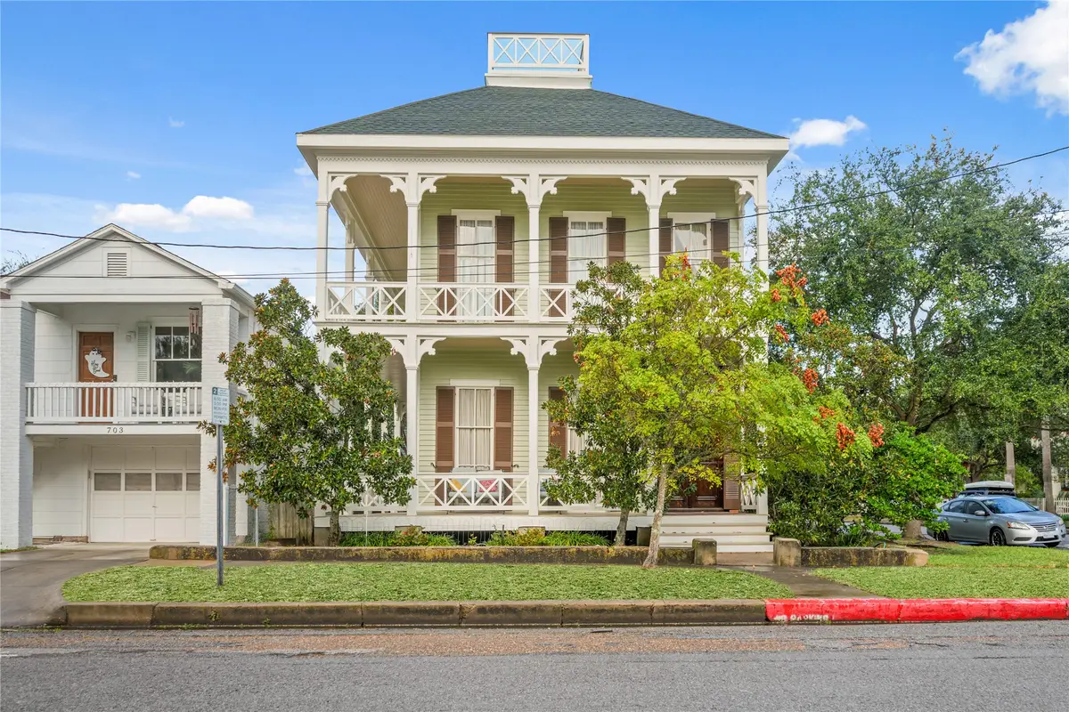 701 12th Street, Galveston, TX 77550 - #1
