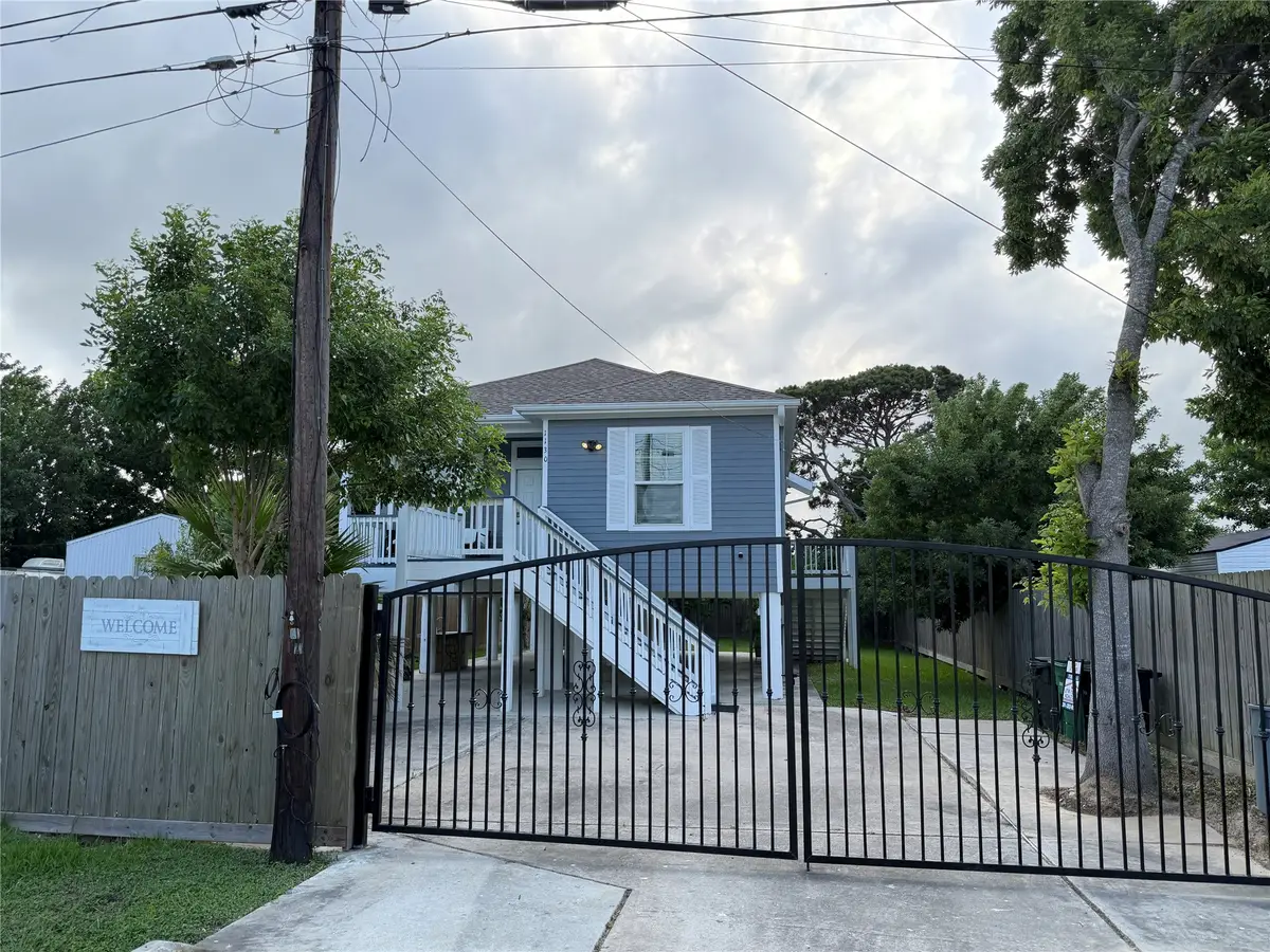 1130 10th Street, San Leon, TX 77539 - #1