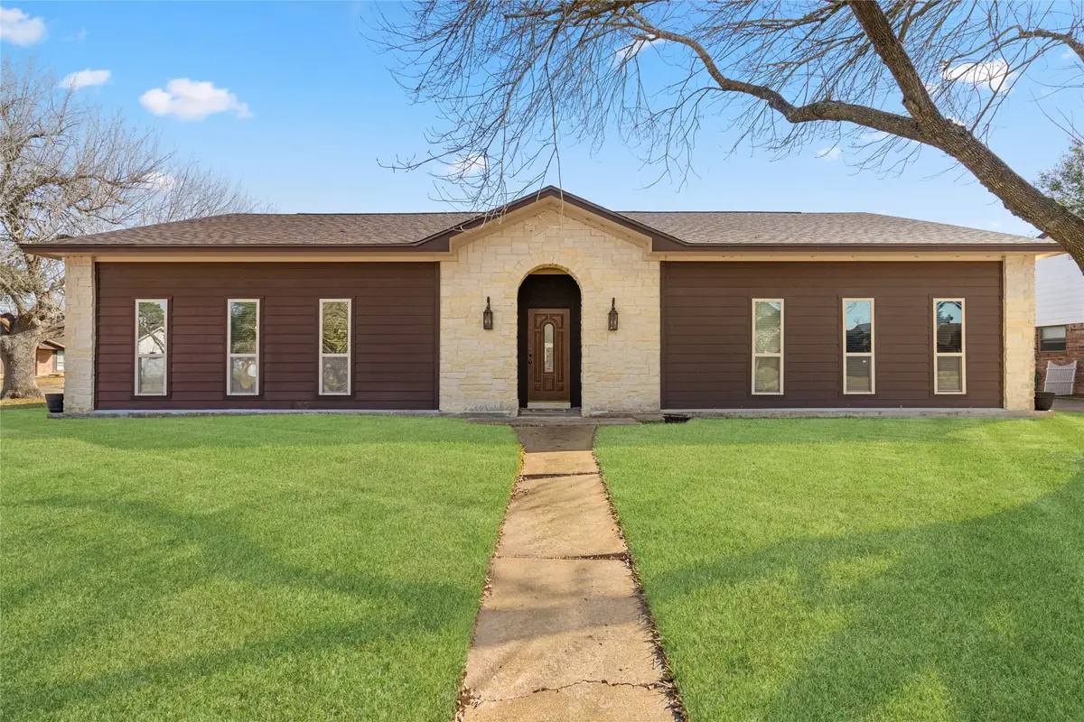 357 W Castle Harbour Drive, Friendswood, TX 77546 - #1