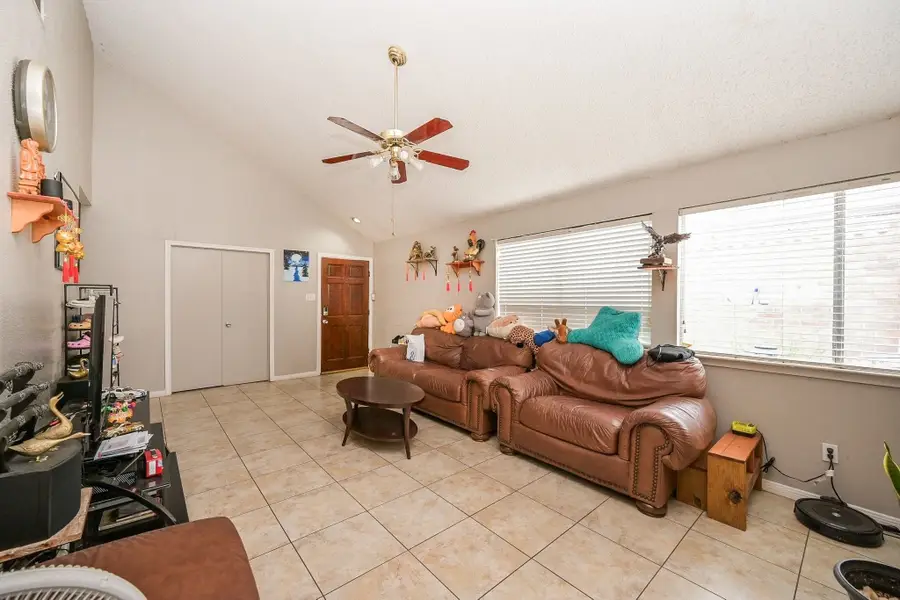 9319 Belle Park Drive, Houston, TX 77099 - #3