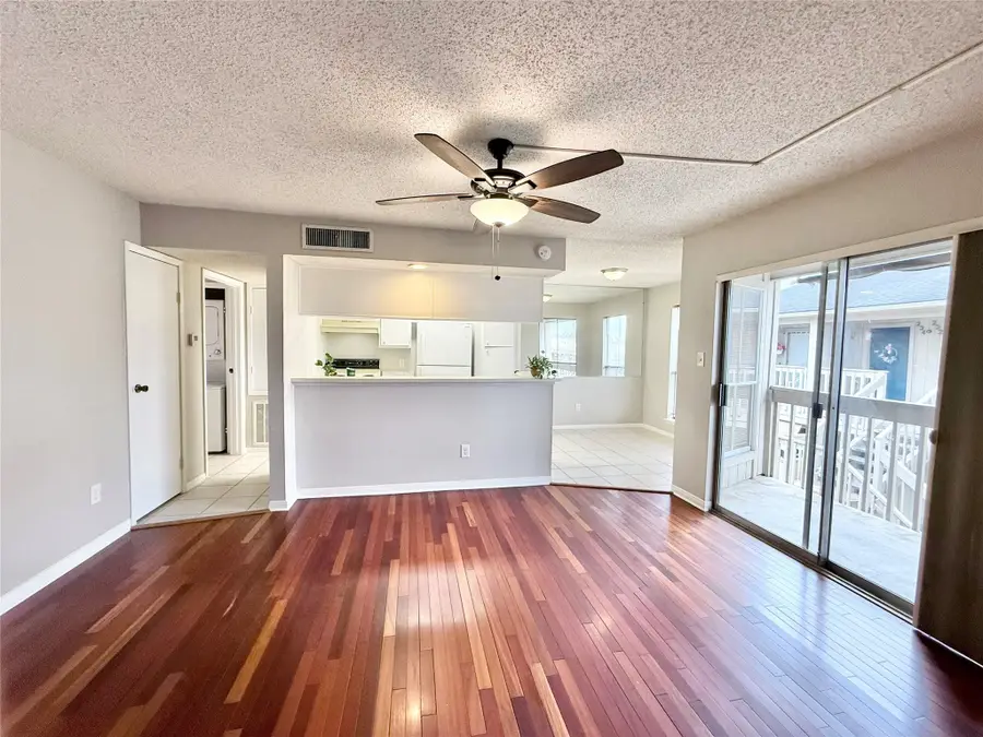 3919 Fairmont Parkway #260, Pasadena, TX 77504 - Image #2