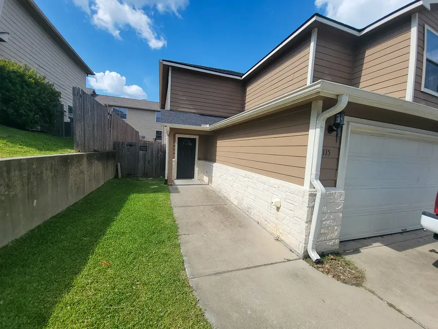 115 Sendero Drive, Huntsville, TX 77340 - #2