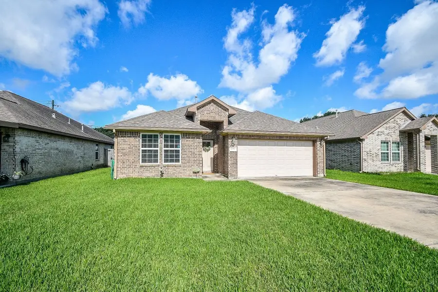 828 S 1st Street, La Porte, TX 77571 - #2