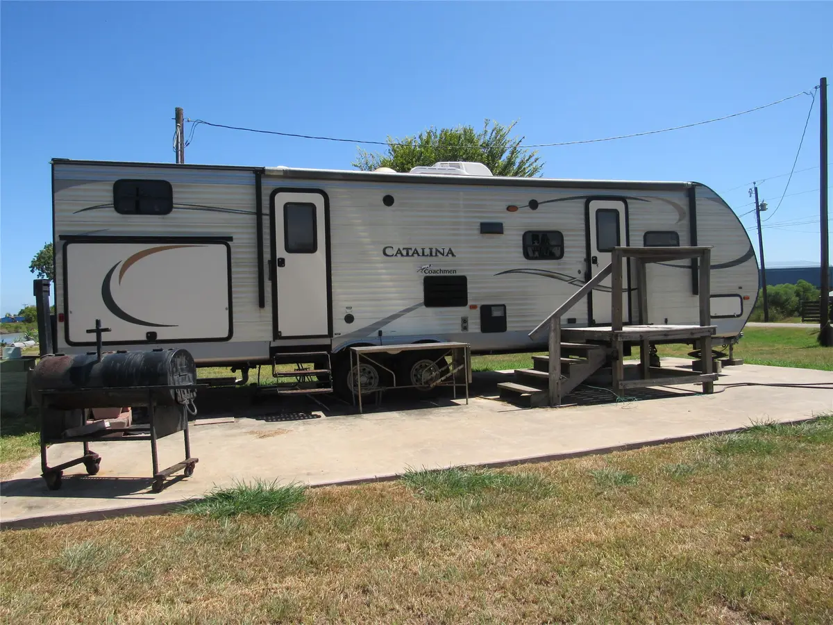 221 County Road 299, Sargent, TX 77414 - #1