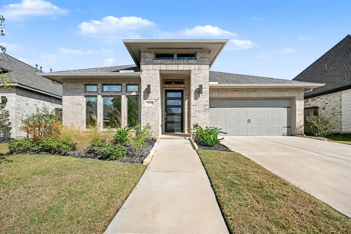 12310 Grassy Bend Drive, Monterey Belvieu, TX 77523 - Image #1