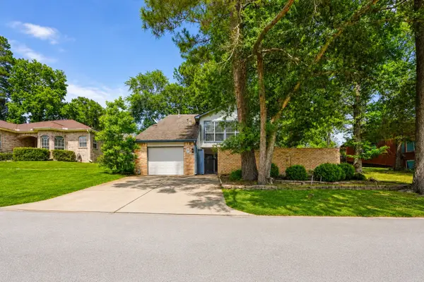 9 Lakeview Manor, Huntsville, TX 77340