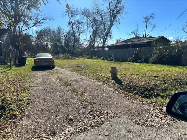 737 Granville Drive, Houston, TX 77091