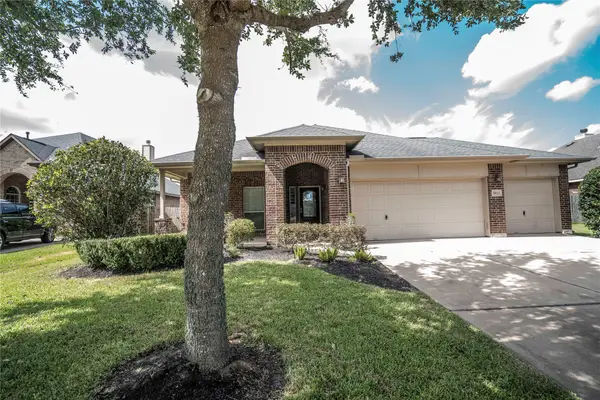 8811 Henrico Lane, Rosenberg, TX 77469