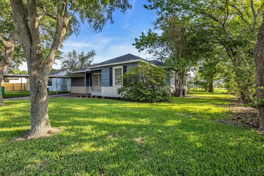 718 E Republic Avenue #1, Baytown, TX 77520 - #2