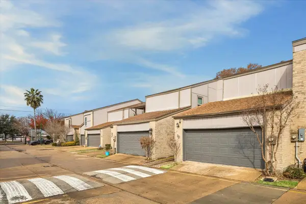 880 Tully Road #13, Houston, TX 77079