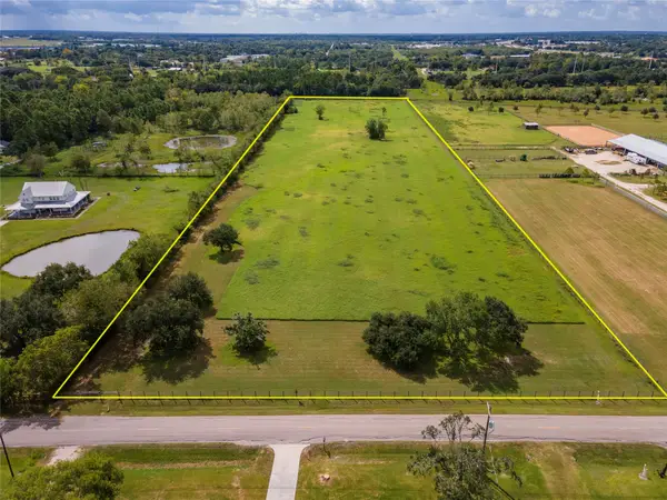 2126 County Road 367, Alvin, TX 77511