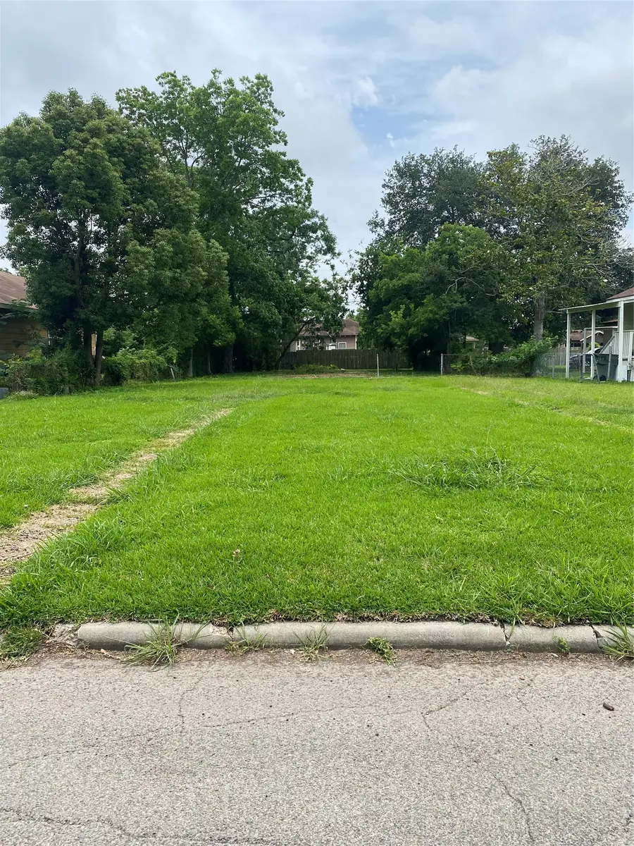 2008 Thomas Boulevard, Port Arthur, TX 77640 - #2