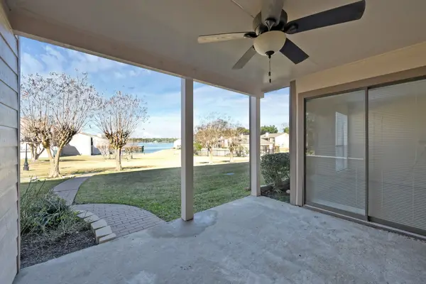 104 Lakeview Terrace #D, Conroe, TX 77356