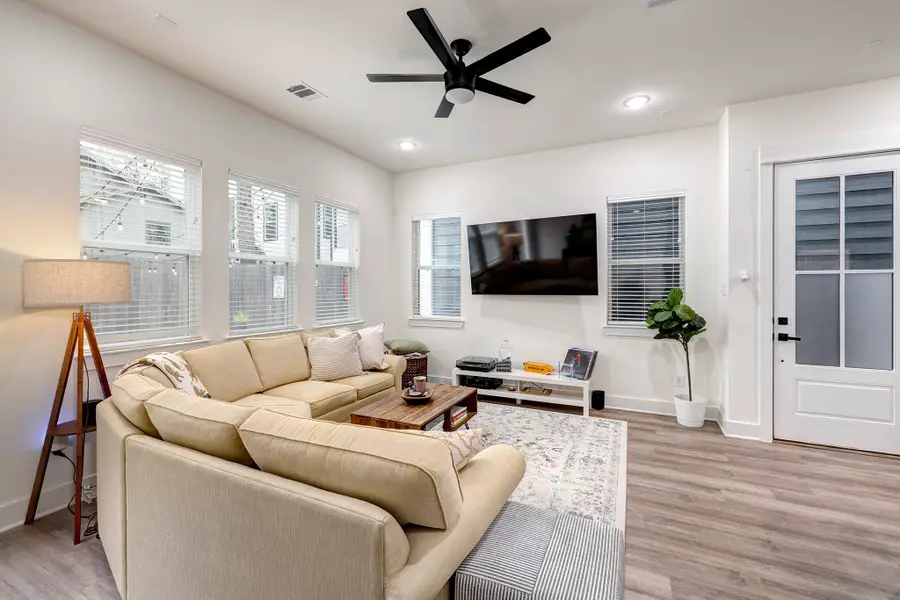 803 Martin Street #C, Houston, TX 77018 - Image #3