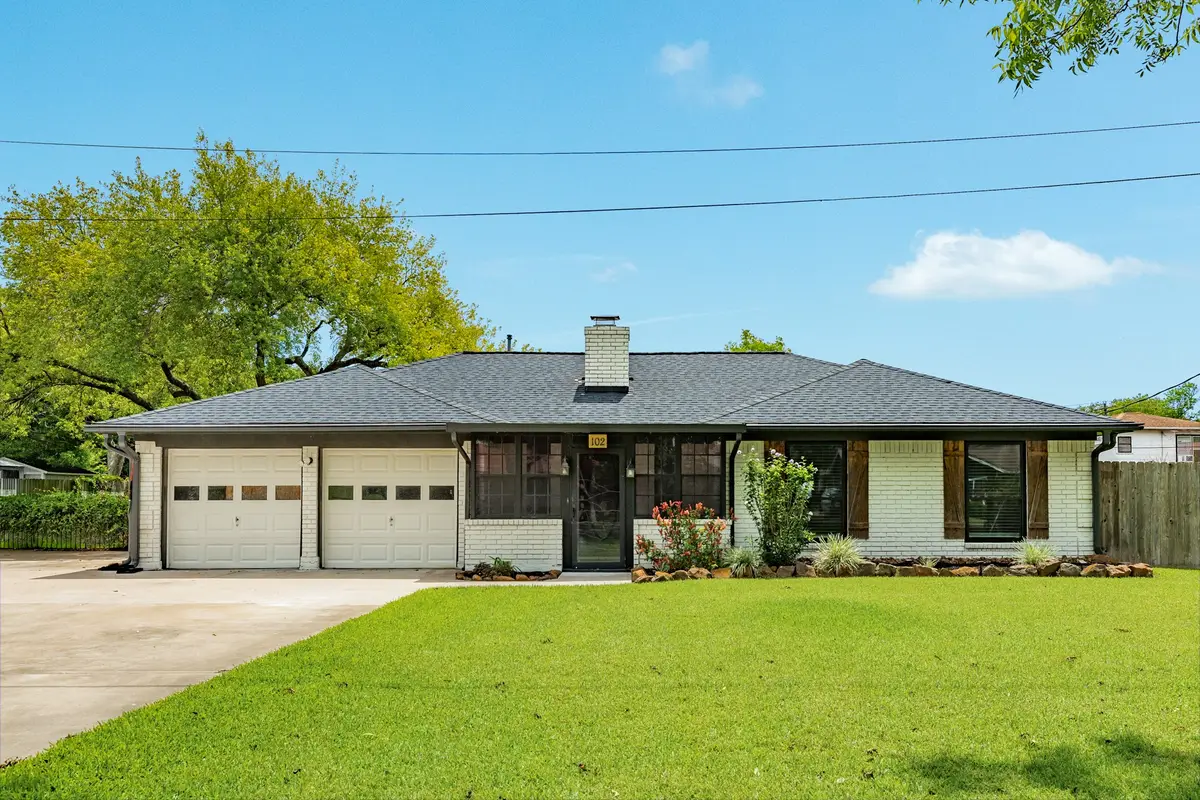 102 Turner Street, Clute, TX 77531 - #1