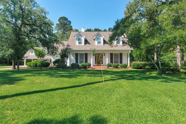 2326 Timberknob Court, Magnolia, TX 77355