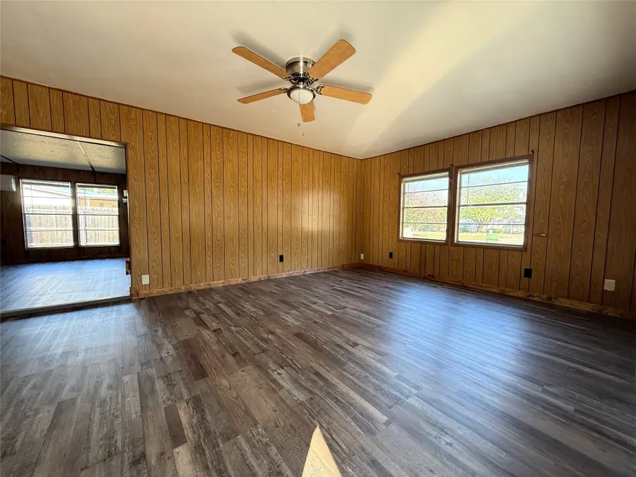 3807 Lands End Court, Granbury, TX 76048 - #3