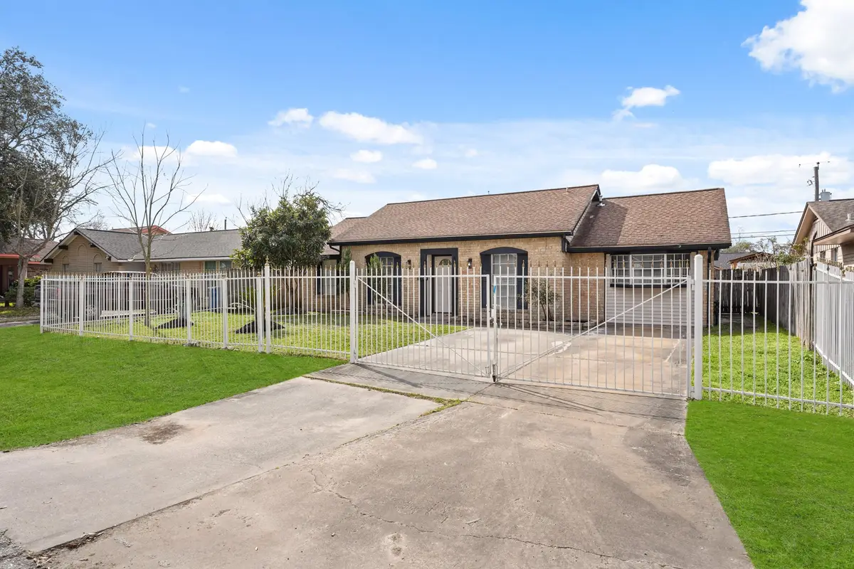 9231 Cobbleshire Drive, Houston, TX 77037 - #1