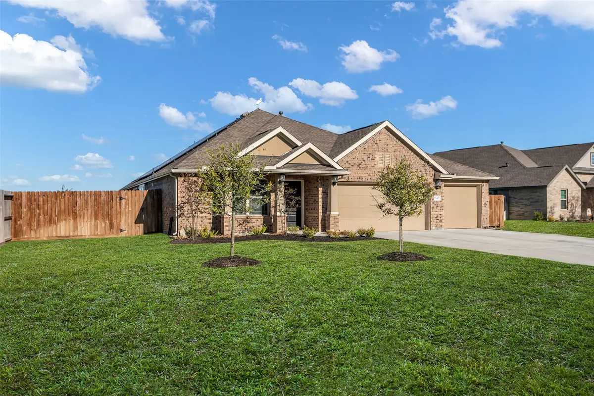 15315 Lake Front Drive, Baytown, TX 77523 - Image #1