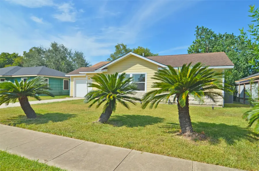 1131 Globe Street, Houston, TX 77034 - #2