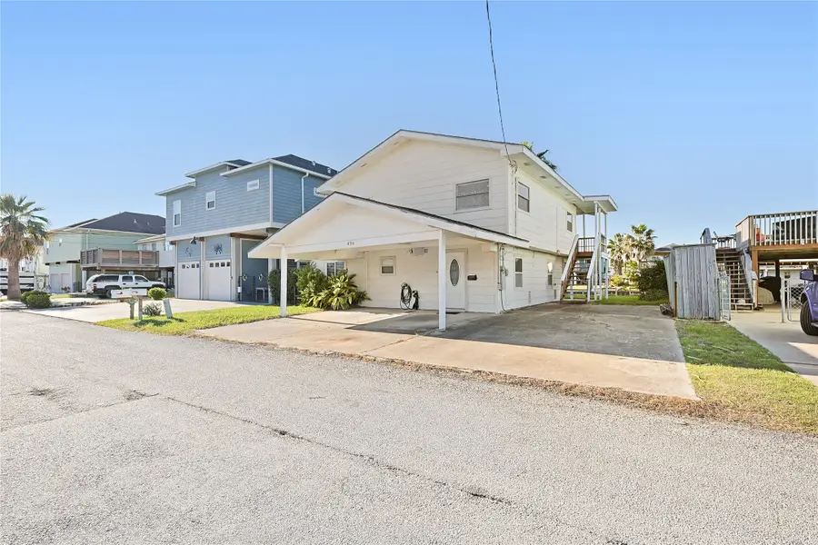 434 Pompano Street, Bayou Vista, TX 77563 - Image #2