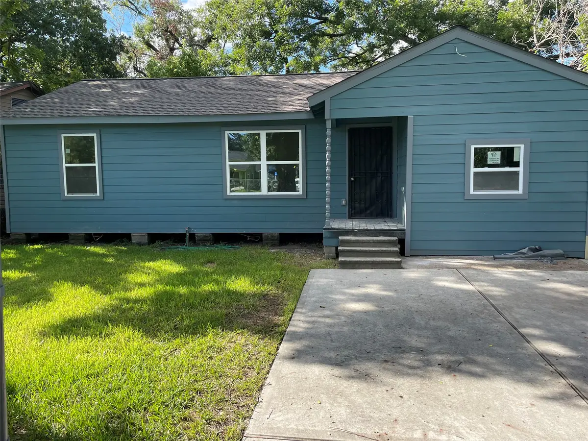 8166 Oak Knoll Lane, Houston, TX 77028 - #1