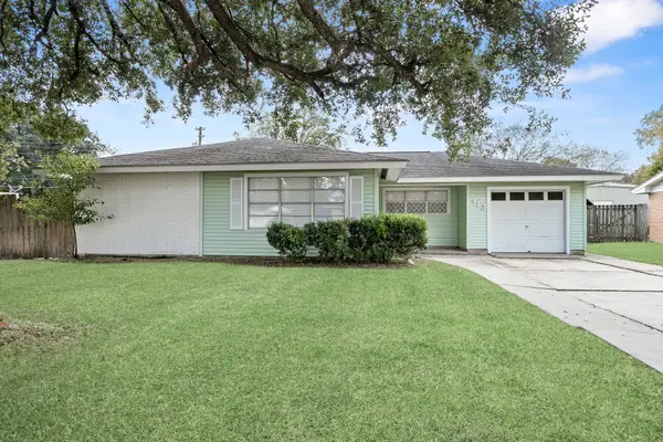 413 Gardenia Avenue, Orange, TX 77630