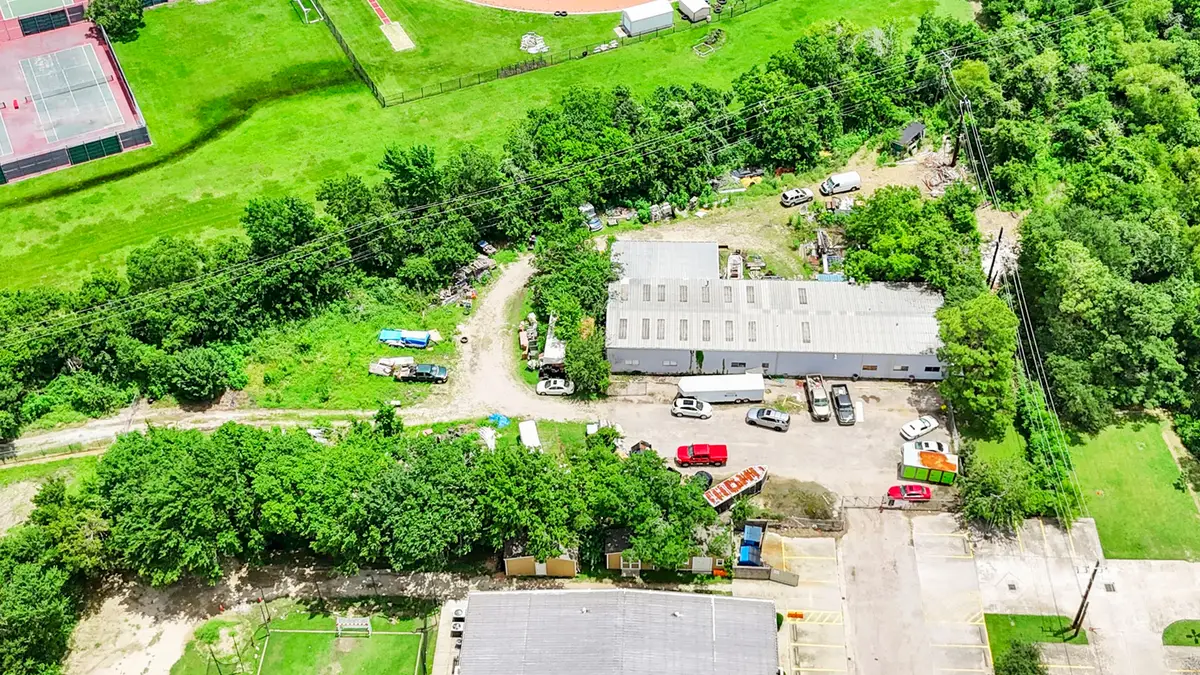 17513 El Camino Real, Houston, TX 77058 - Image #1