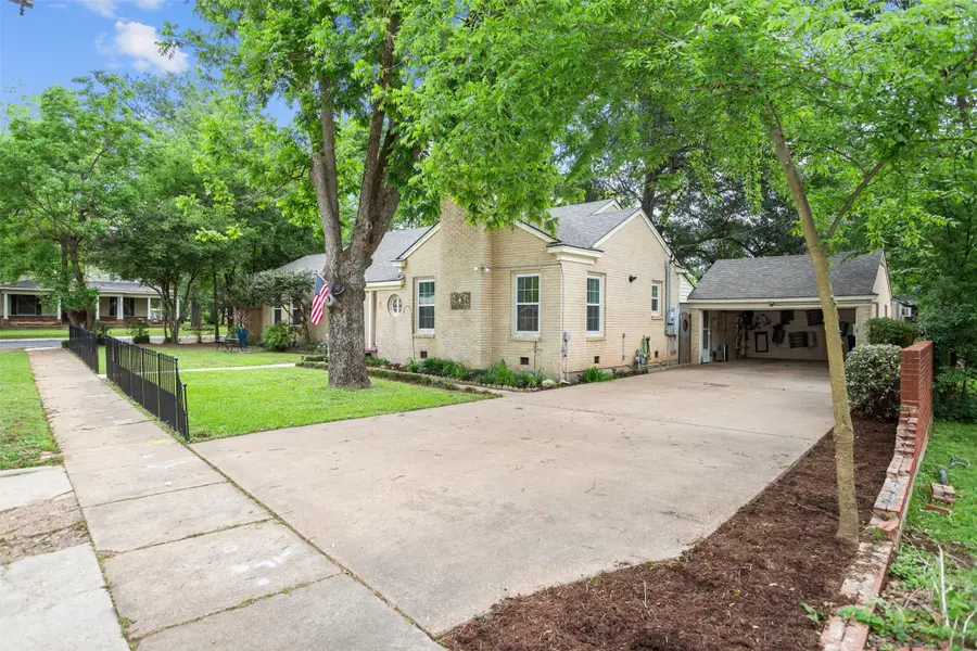 419 E Bell Avenue, Crockett, TX 75835 - Image #3