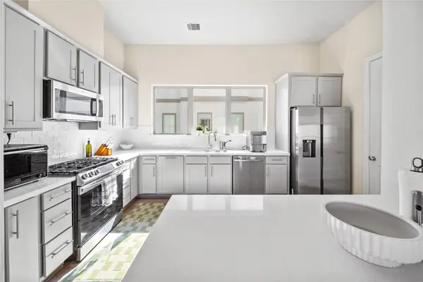 5232 Schuler Street, Houston, TX 77007
