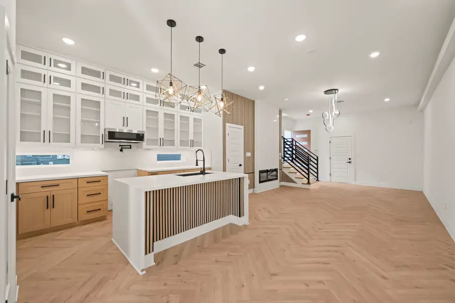 8011 Bowen Street #A-B, Houston, TX 77051 - #3
