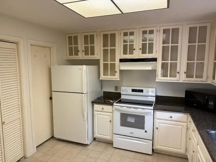 11711 Memorial Drive #143, Houston, TX 77024 - #3