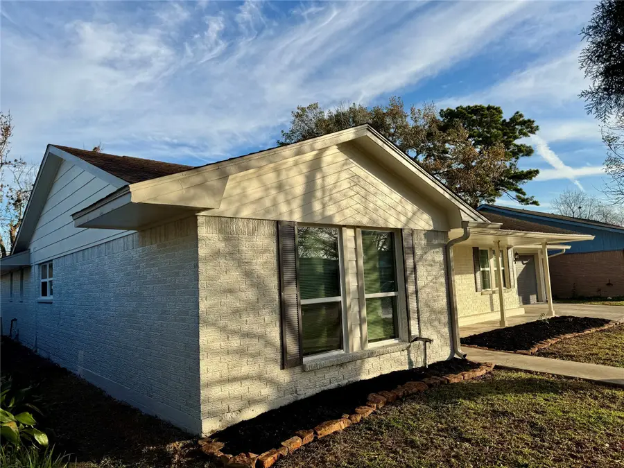 311 Ravenhead Drive, Houston, TX 77034 - Image #3