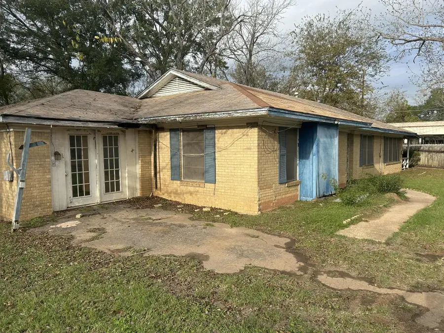 1122 E Houston, Crockett, TX 75835 - Image #3