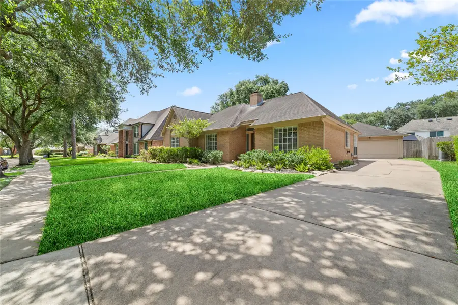 3914 Felicia Drive, Sugar Land, TX 77479 - #2