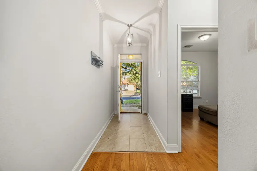 1515 Natural Bridge Lane, Pflugerville, TX 78660 - Image #2