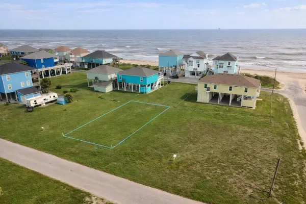 1110 Gulfview Road, Port Bolivar, TX 77650