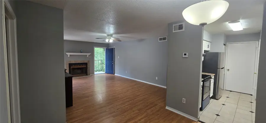 9797 Leawood Blvd #104, Houston, TX 77099 - #3