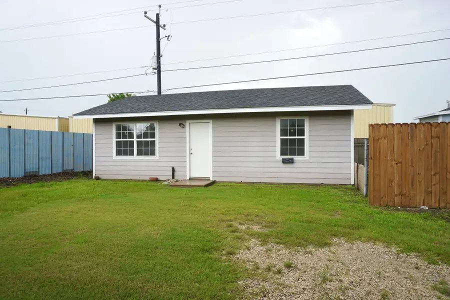 3515 5th Street, Bay City, TX 77414 - #2