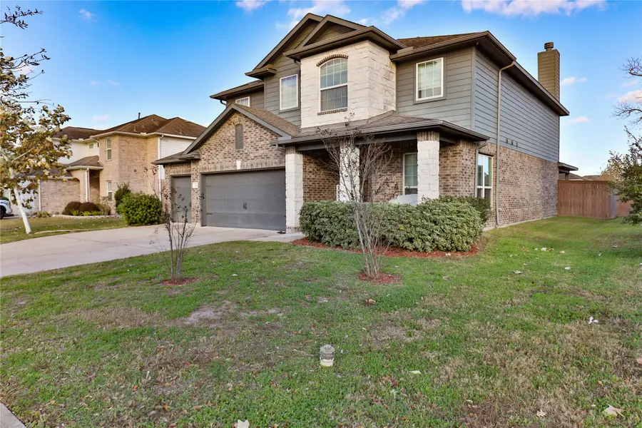 107 Forest Bend Court, Clute, TX 77531 - #3