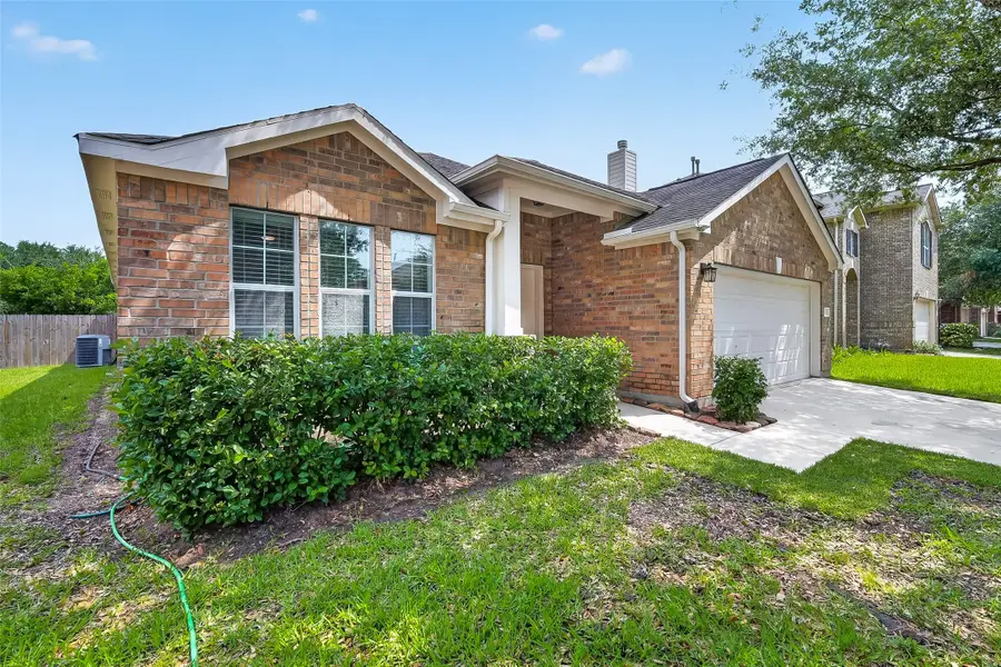 1834 Kessler Park Court, Houston, TX 77047 - #2