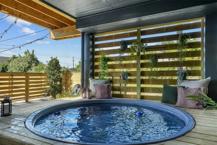 3114 Avenue M, Galveston, TX 77550 - #2