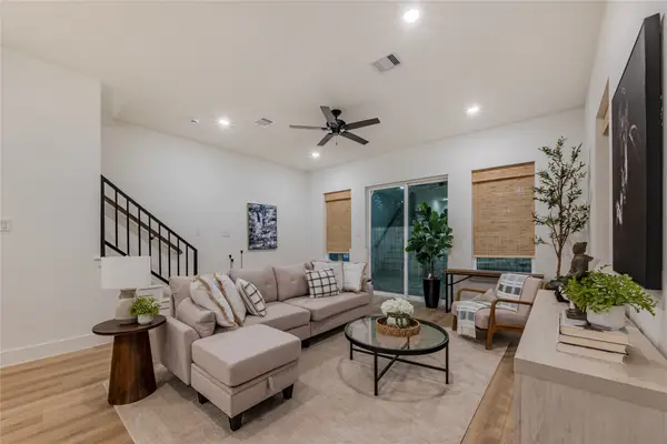 1911 Dewalt Street, Houston, TX 77091