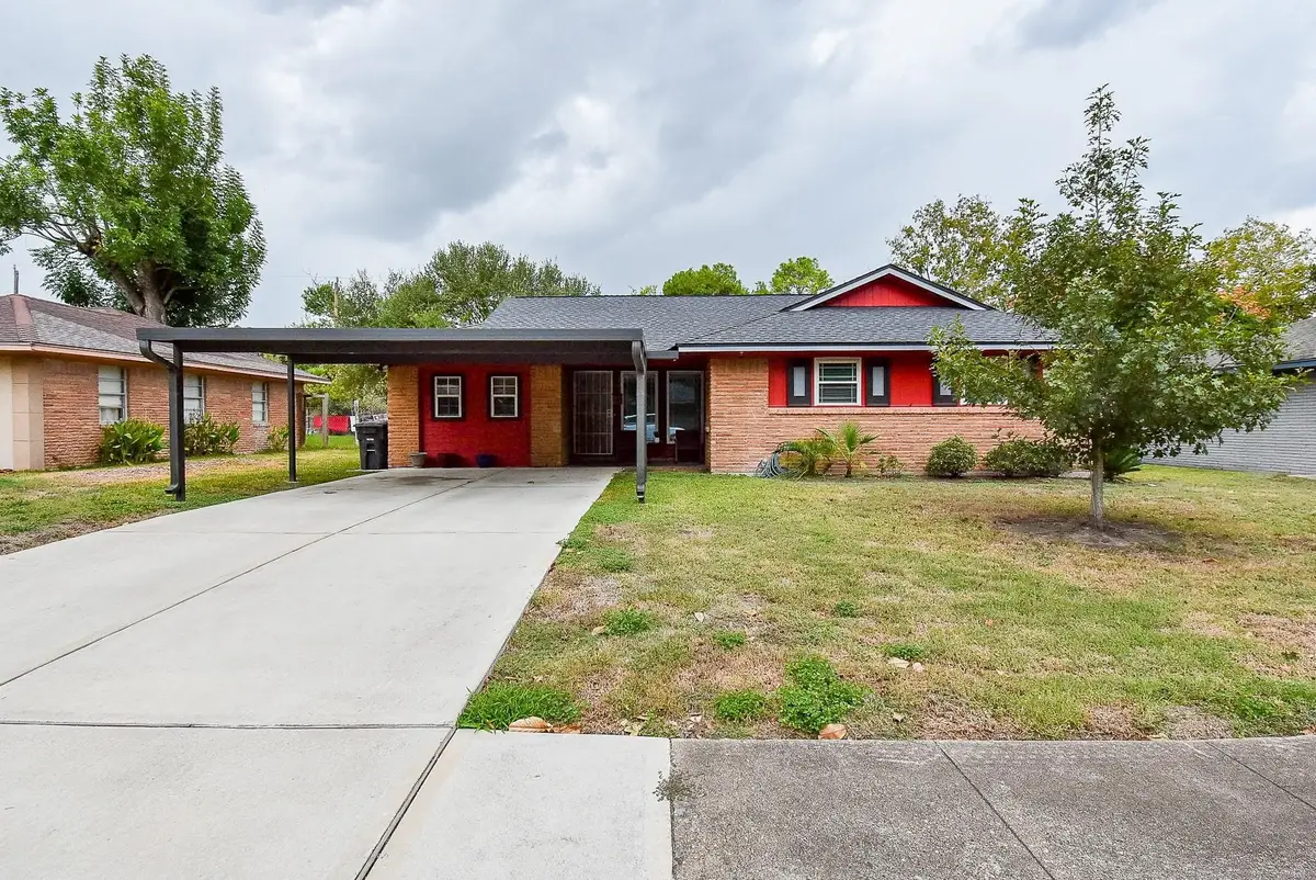 2914 Dragonwick Drive, Houston, TX 77045 - Image #1