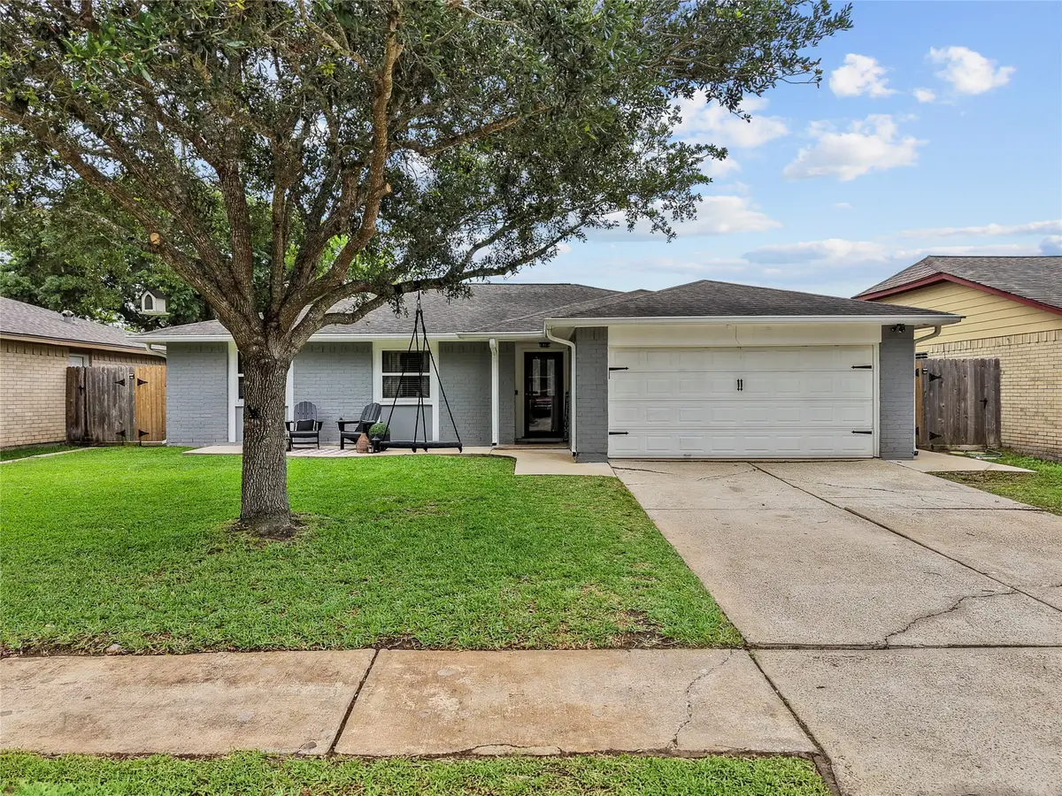 204 Sweetgum Drive, League City, TX 77573 - #1