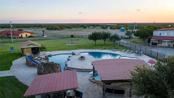 3745 Cr 4006, Crystal City, TX 78839